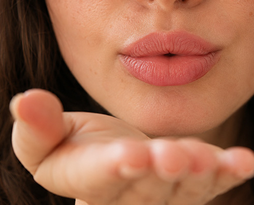 Lippen richtig pflegen: Tipps für trockene Lippen | Rosi Troll